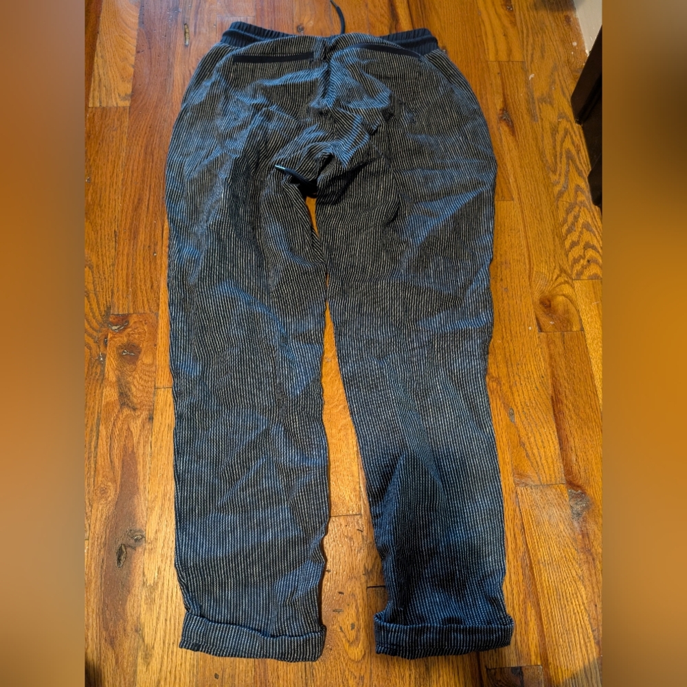 ATHLETA Women’s Batik‎ Midtown Ankle Pants - Picture 4 of 4